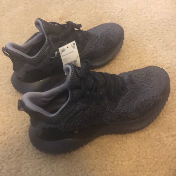 Alpha-bounces black - Picture 1 of 4